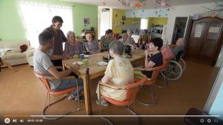 Szene aus Kurzbeitrag ZDF am 04.08.2019 über ambulant betreute WGs